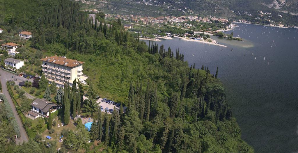 Residence Marina Riva del Garda Exterior photo